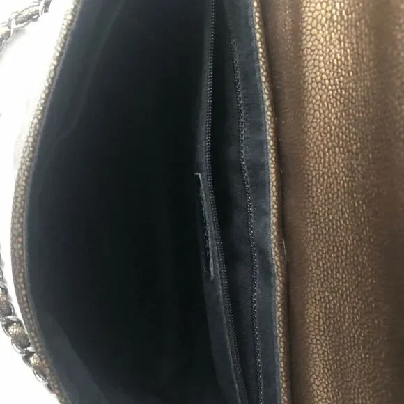 CHANEL bronze shoulder/crossbody bag - Picture 4 of 8